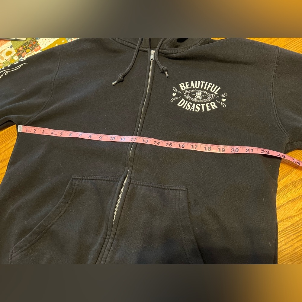 Beautiful Disaster Statement Hoodie What Doesn’t Kill You XL OBSOLETE & RARE‼️ - Picture 9 of 15